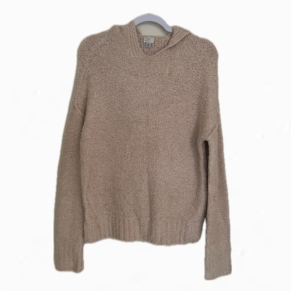 A new day sweater ( size XS )
